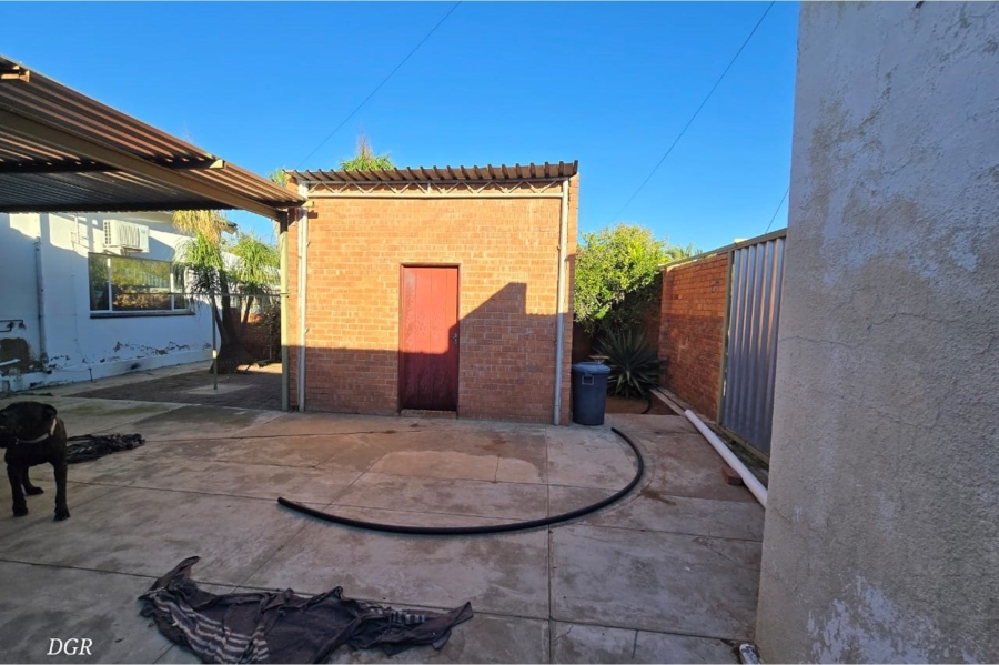 4 Bedroom Property for Sale in Herlear Northern Cape